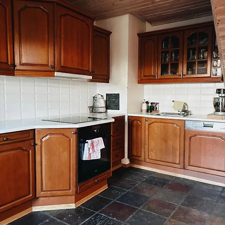 Spacious Near Coast Path, And Center Horten