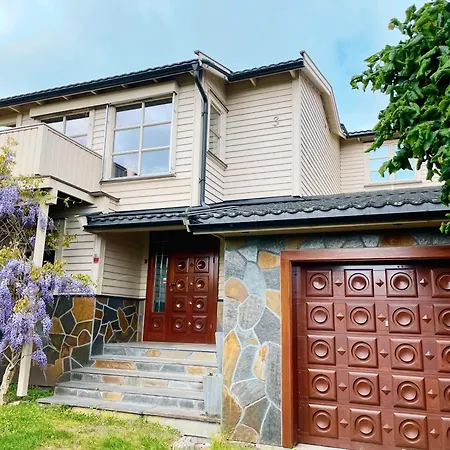 Villa Spacious Near Coast Path, And Center